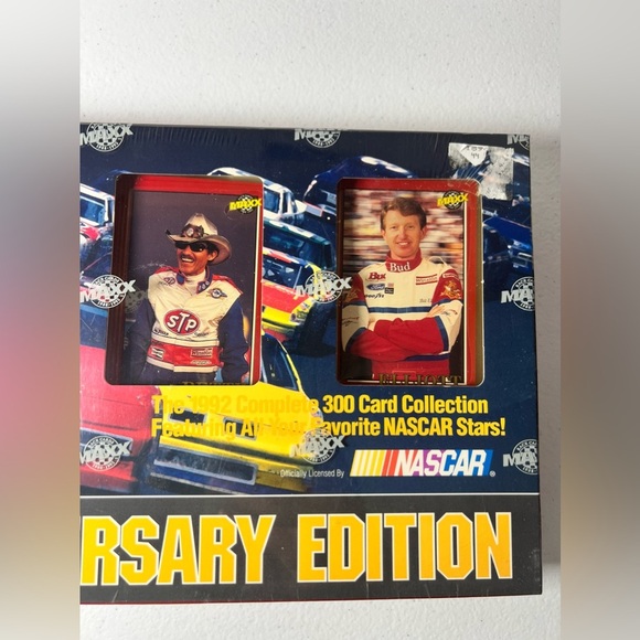 NASCAR 1992 MAXX Race Cards 5th Anniversary Edition (300 cards) Brand Sealed New - Picture 2 of 5